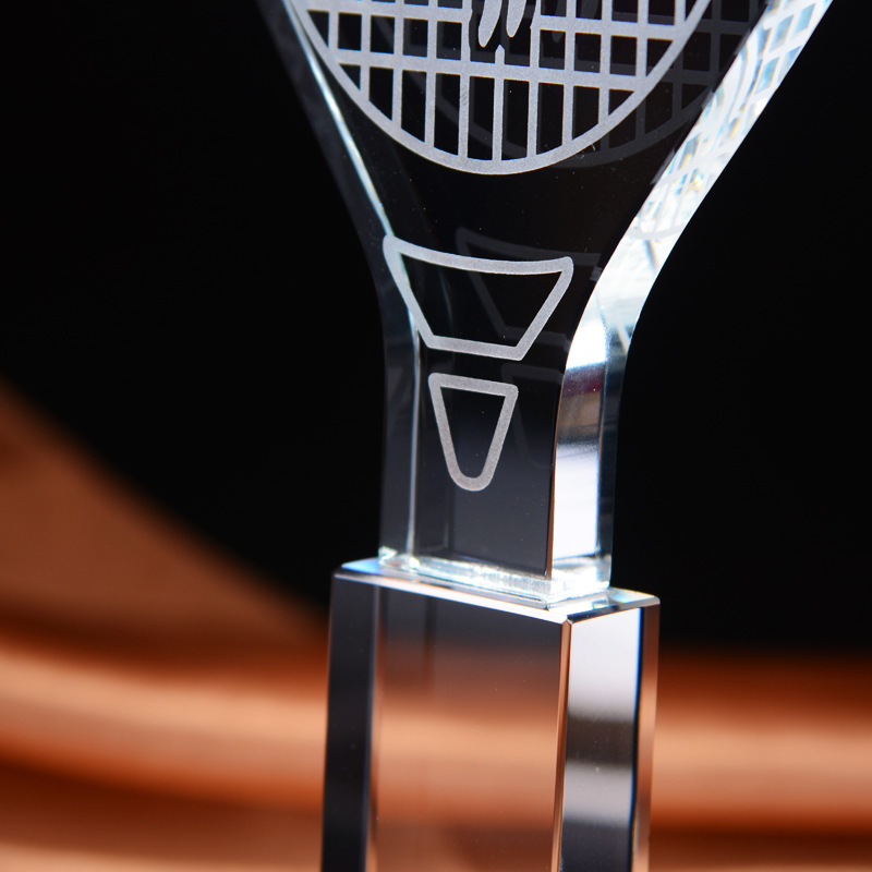 Индивидуальный хрустальный тро – обзор и цена Badminton Logo